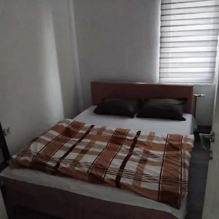 Skyline Apartman *